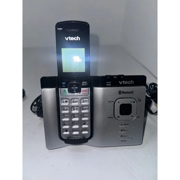 VTech Cordless Phone System Bluetooth Connect to Cell 3 Handsets DS6600